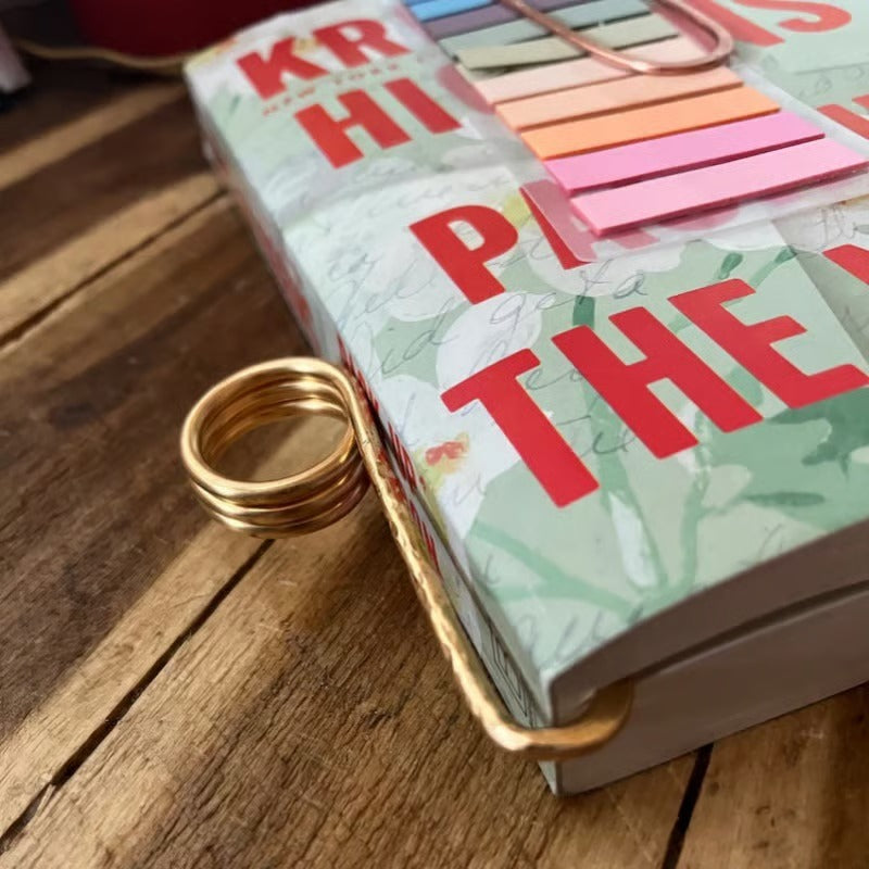 ReadEase – Handy Ring Bookmark